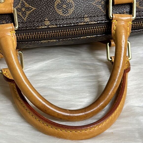 💯Authentic Louis Vuitton Speedy 30 Monogram 🍀 - Picture 5 of 17